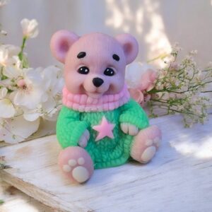 zeep figuur beertje in sweater